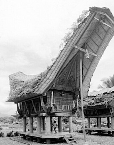 Wohnhaus in Batak Sumatra Foto Deidi van Schaewen