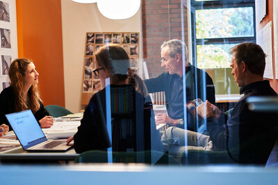 Graber-Pulver-Bueroalltag